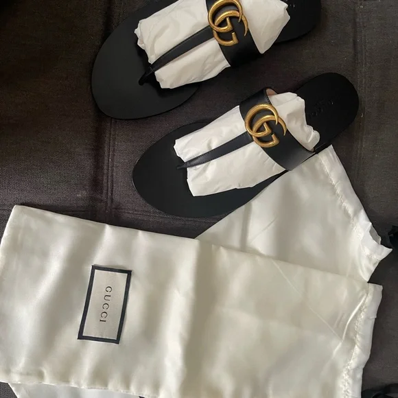 Gucci Marmont GG Thong Sandal - Picture 5 of 6